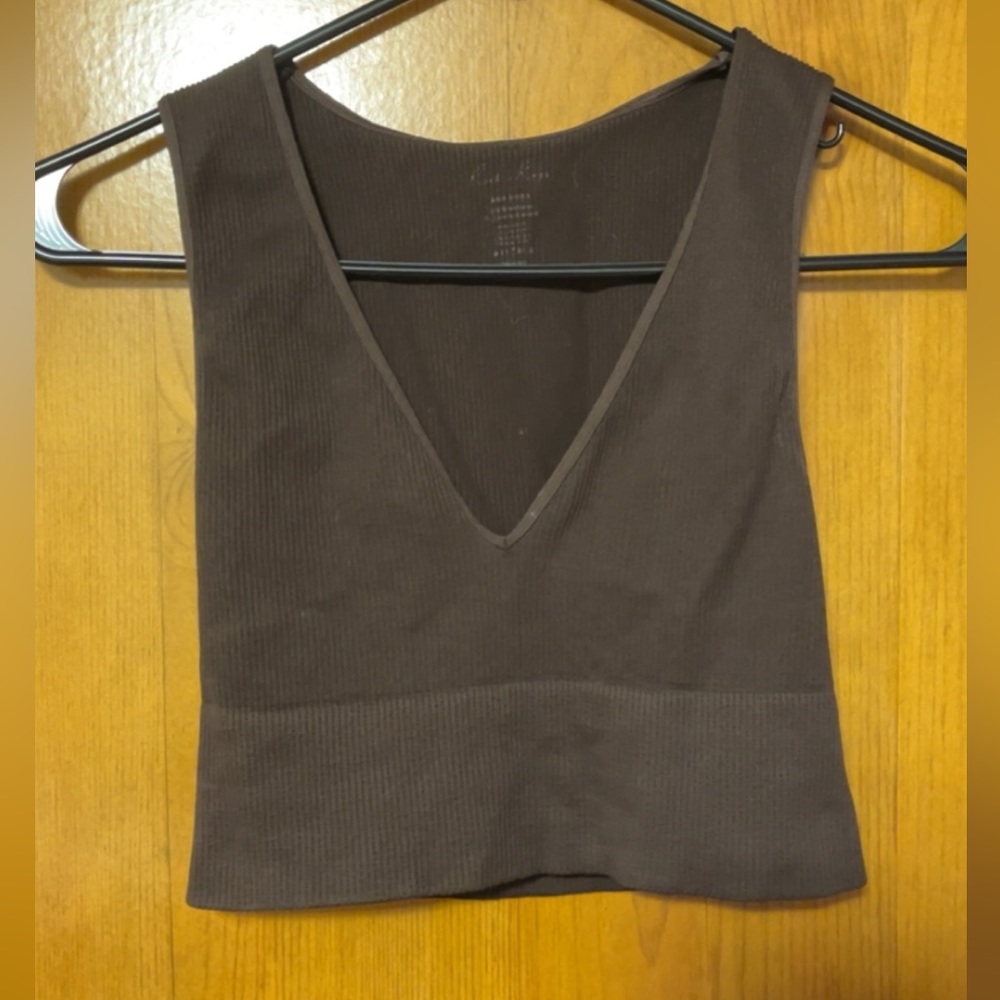 Brown, cropped, ribbed tank top.